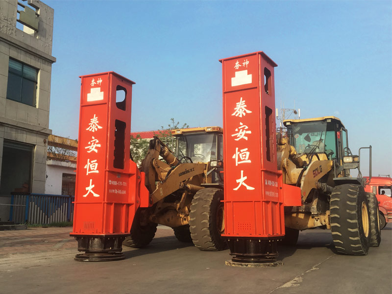 鏟車(chē)強(qiáng)夯機(jī)